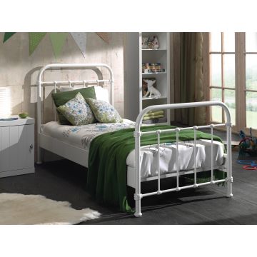 Set Mobila dormitor din lemn de pin si MDF cu pat metalic, pentru copii 3 piese New York Alb, 200 x 90 cm