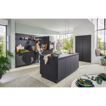 BUCĂTĂRIE LA COMANDĂ