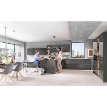 BUCĂTĂRIE LA COMANDĂ