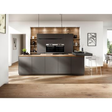 BUCĂTĂRIE LA COMANDĂ