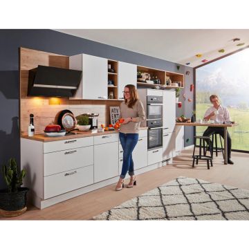 BUCĂTĂRIE LA COMANDĂ