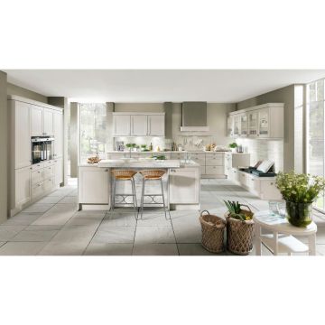 BUCĂTĂRIE LA COMANDĂ