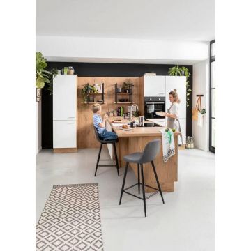 BUCĂTĂRIE LA COMANDĂ