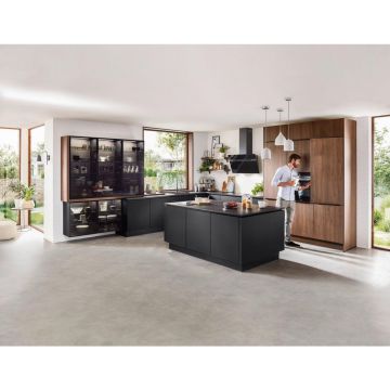 BUCĂTĂRIE LA COMANDĂ