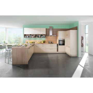 BUCĂTĂRIE LA COMANDĂ