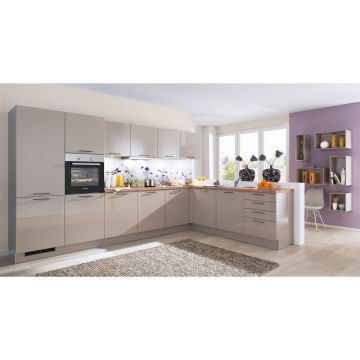 BUCĂTĂRIE LA COMANDĂ