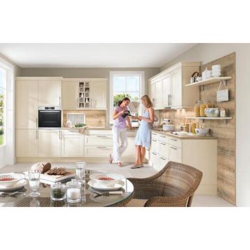 BUCĂTĂRIE LA COMANDĂ