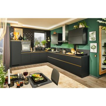 BUCĂTĂRIE LA COMANDĂ