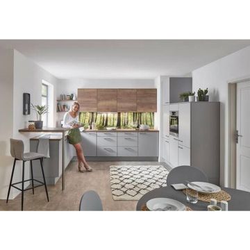 BUCĂTĂRIE LA COMANDĂ