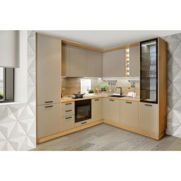 BUCĂTĂRIE LA COMANDĂ