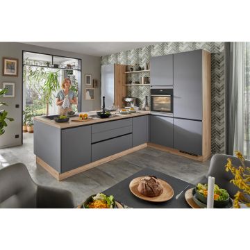 BUCĂTĂRIE LA COMANDĂ