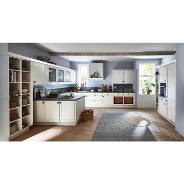 BUCĂTĂRIE LA COMANDĂ