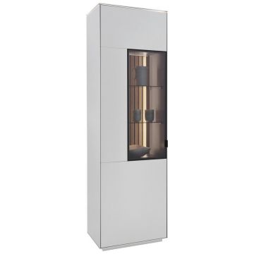 Vitrină in stejar alb, culoare lemn stejar